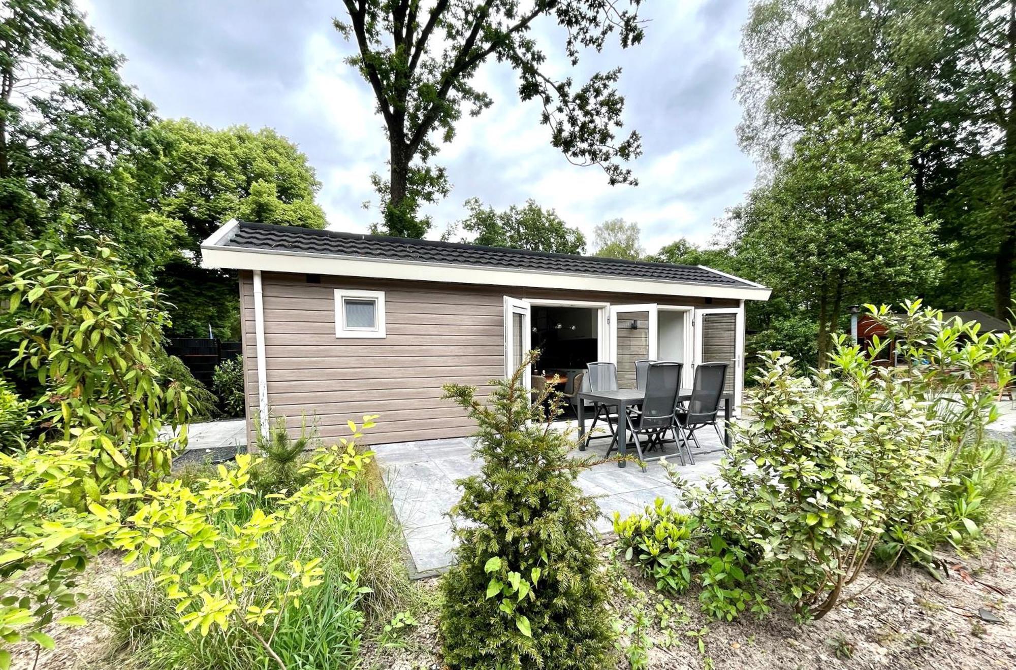 Camping De Vinkenkamp Lieren Exterior photo